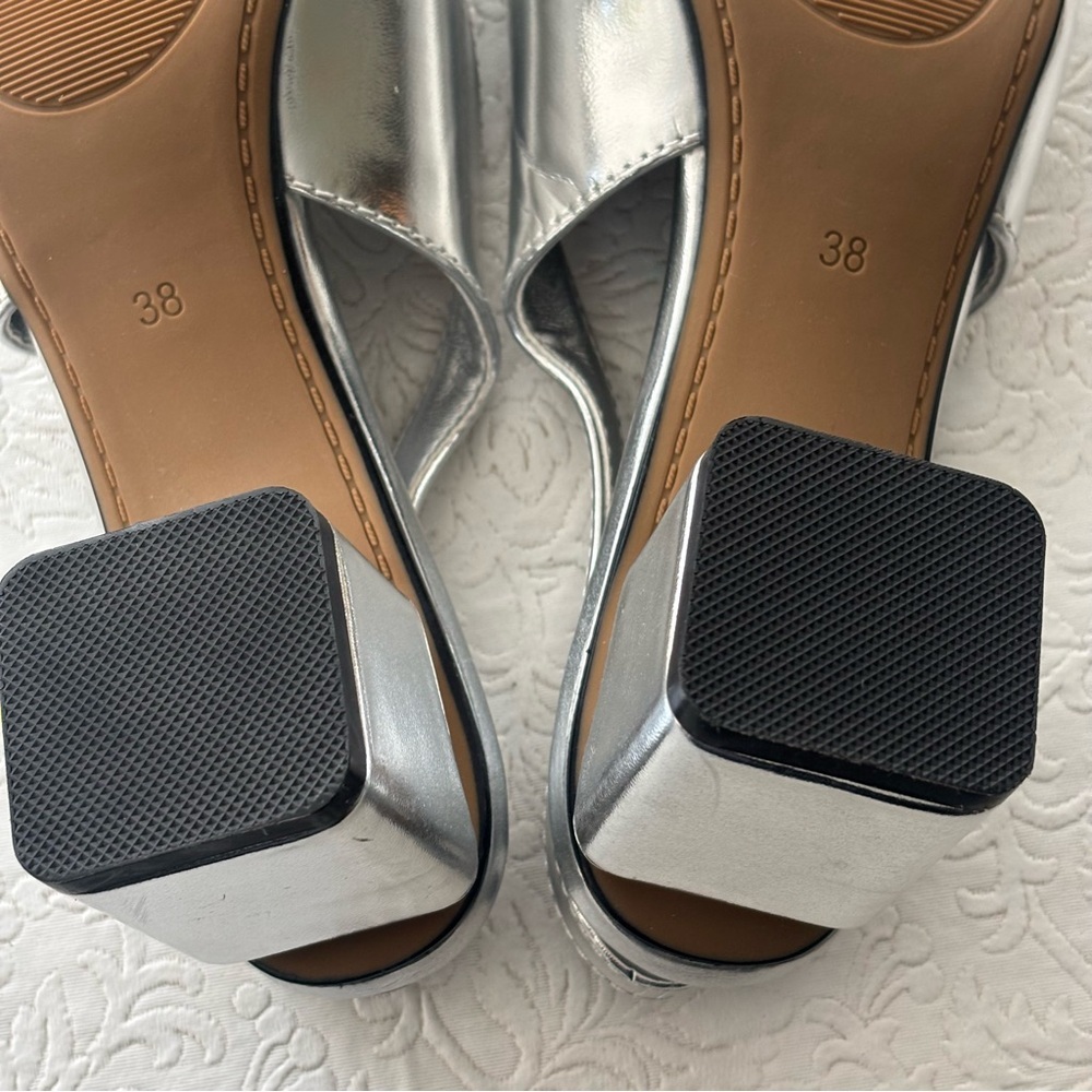 London Rag Silver Slingback Block Heel Pump, Size 7.5-8 - Picture 14 of 15